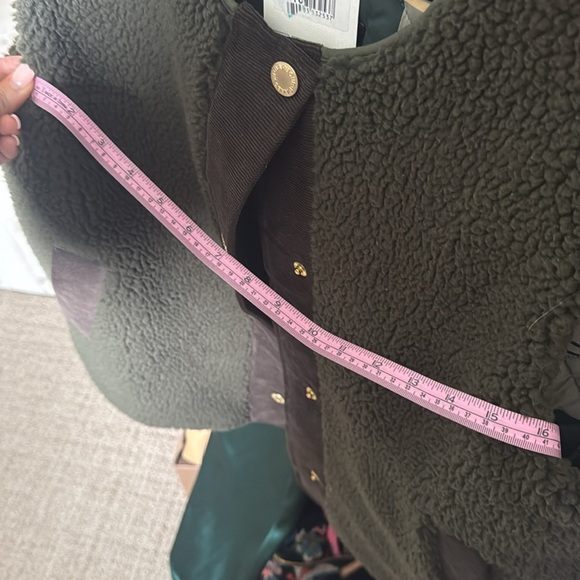 NWT Barbour Olive Dulcie Teddy Vest - Picture 8 of 8